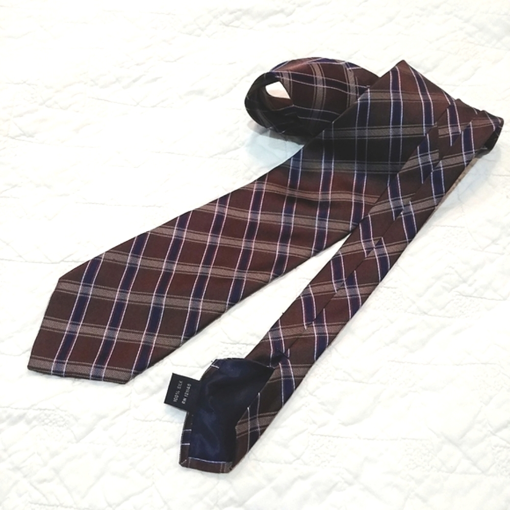 Nautica 100% silk Pewppy Plaid brown & blue Grampa tie